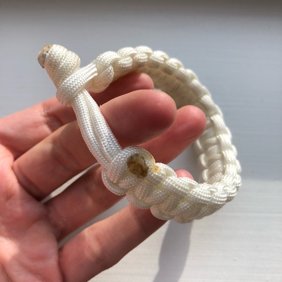 White classic Nantucket style rope bracelet - Picture 4 of 6